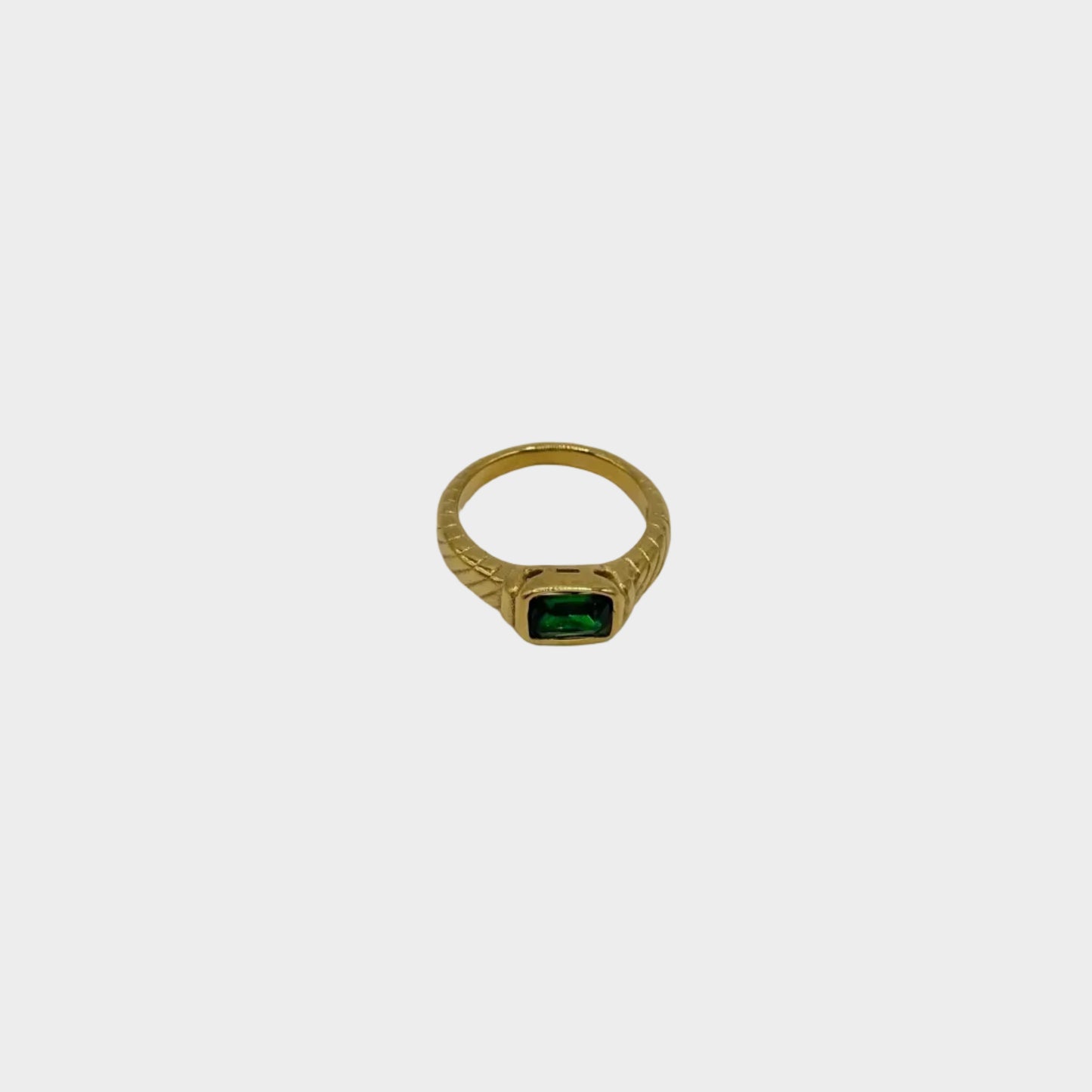 Remi Ring