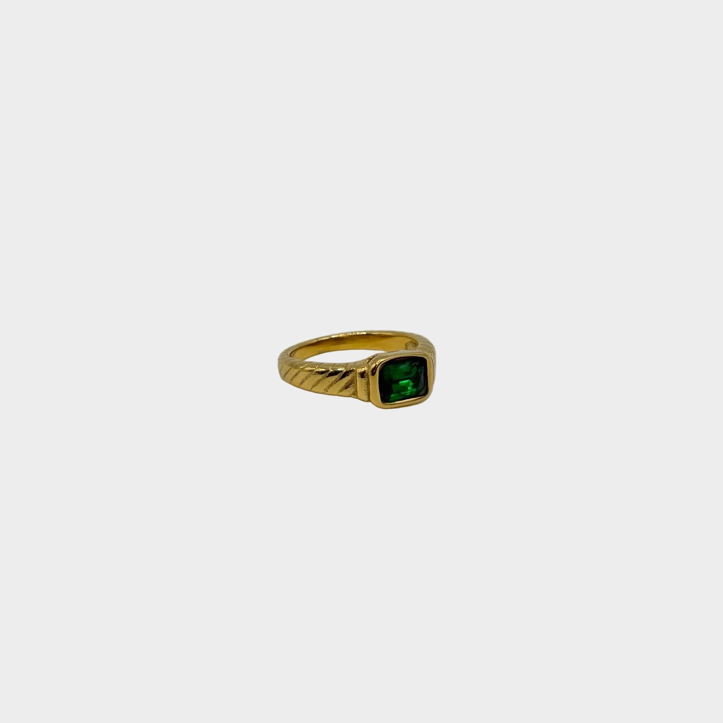 Remi Ring