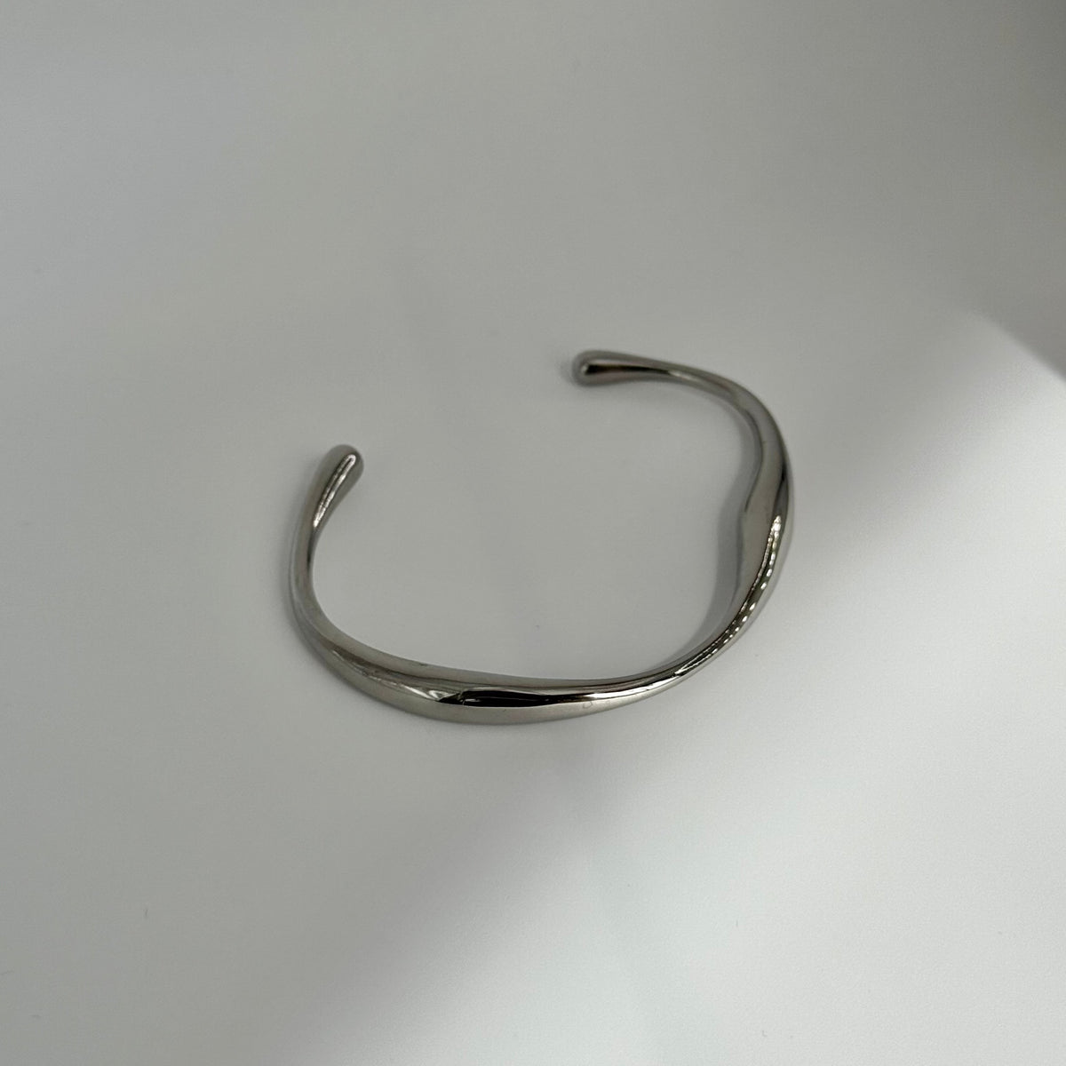Maeve Bangle